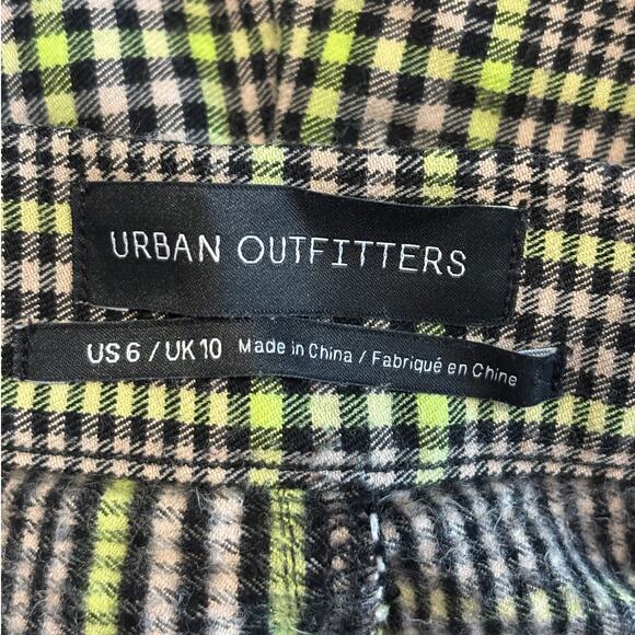 Urban Outfitters Womens Black Green Plaid Cropped Mini Flare Pants Y2K Indie 6 - Picture 4 of 5